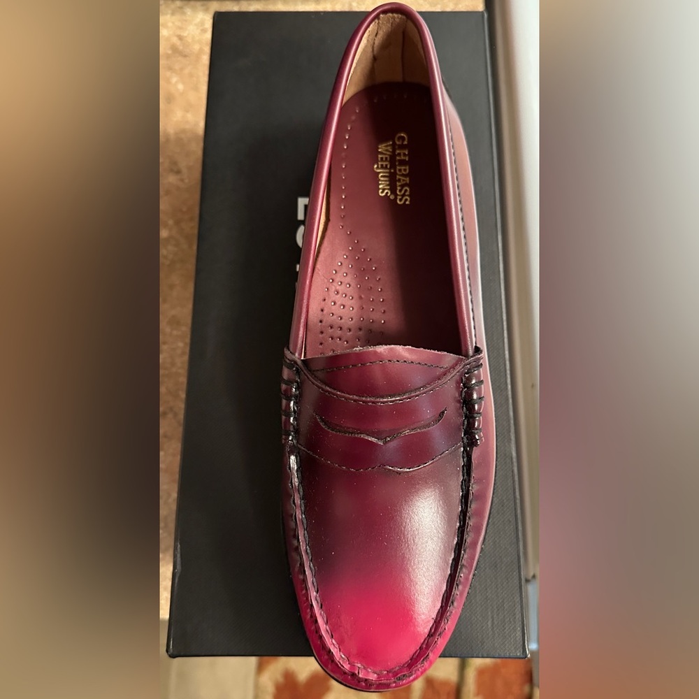G.H. Bass & Co. Burgundy Ombre Whitney Loafers - Picture 5 of 8
